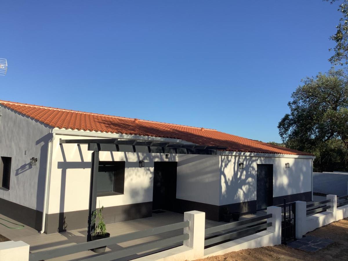 Casa Rural Camino De La Data Valencia de Alcantara Ngoại thất bức ảnh